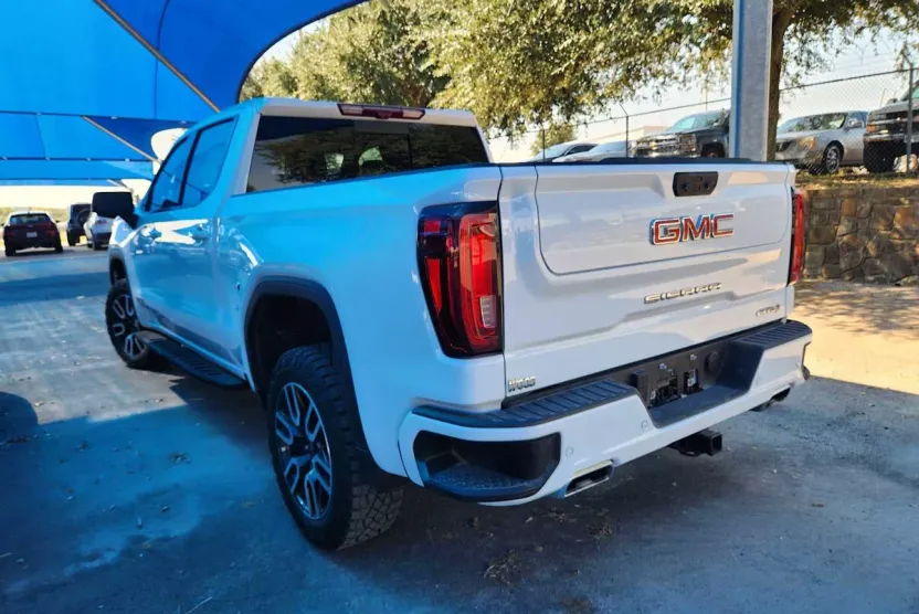 2024 Gmc Sierra 1500 AT4 photo 1