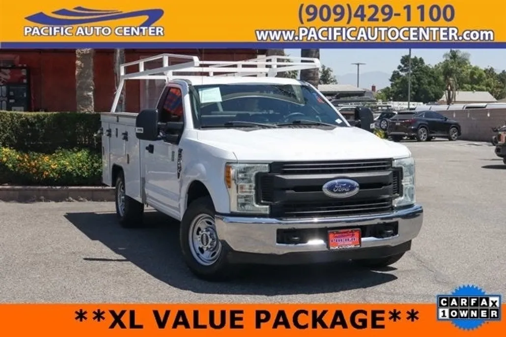 2017 Ford F-250 XL photo 1