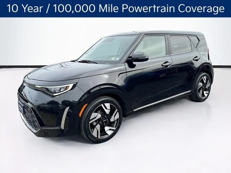 2023 Kia Soul GT-Line photo 1
