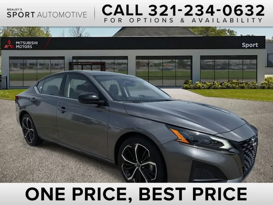 2023 Nissan Altima 2.5 SR photo 1