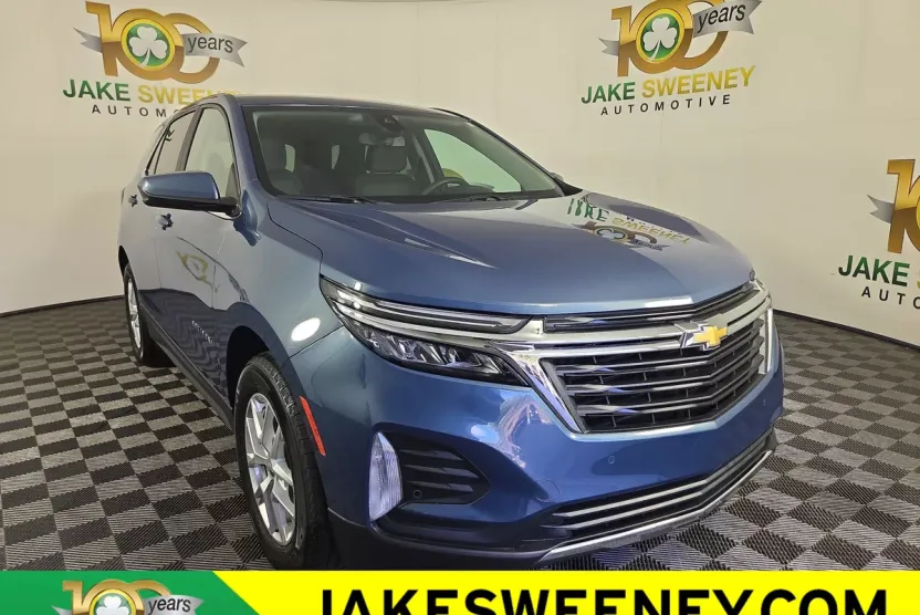 2024 Chevrolet Equinox LT photo 1