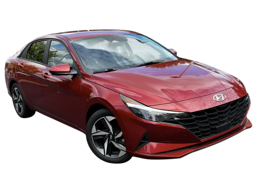 2023 Hyundai Elantra SEL photo 1