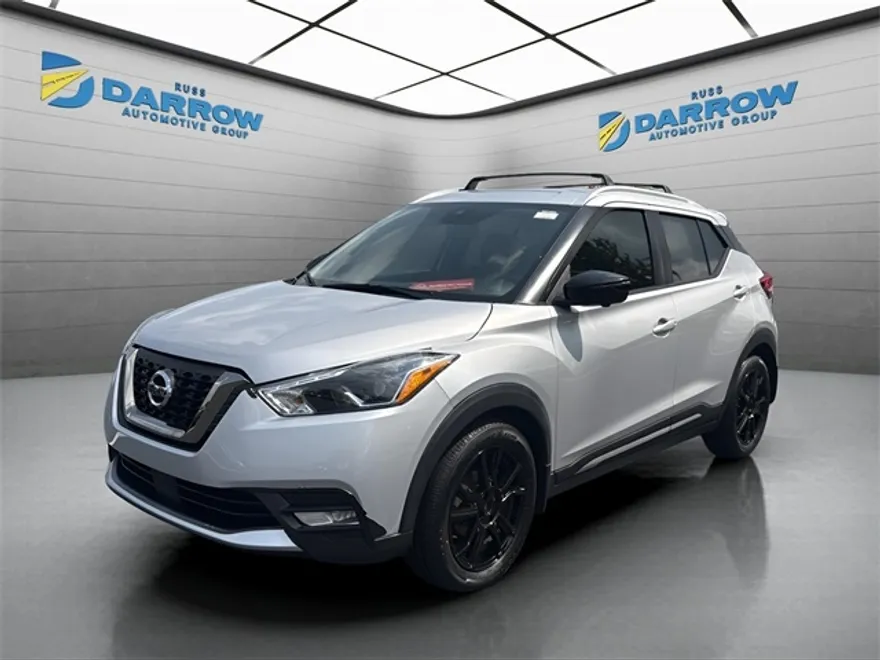 2020 Nissan Kicks SR photo 1