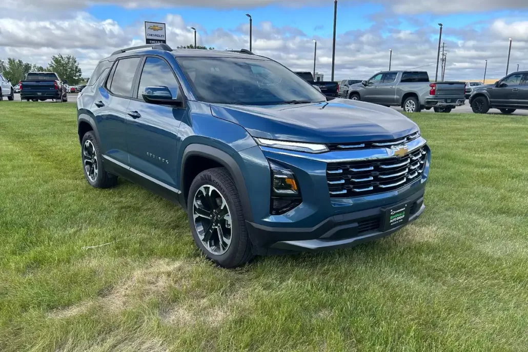 2025 Chevrolet Equinox LT photo 1