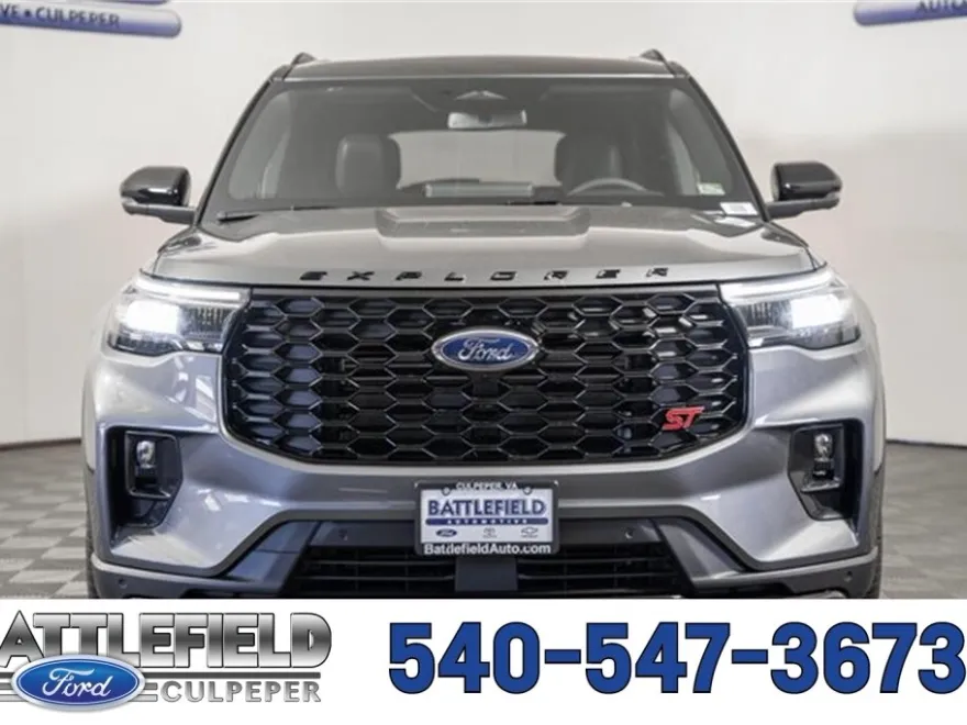2025 Ford Explorer ST photo 1