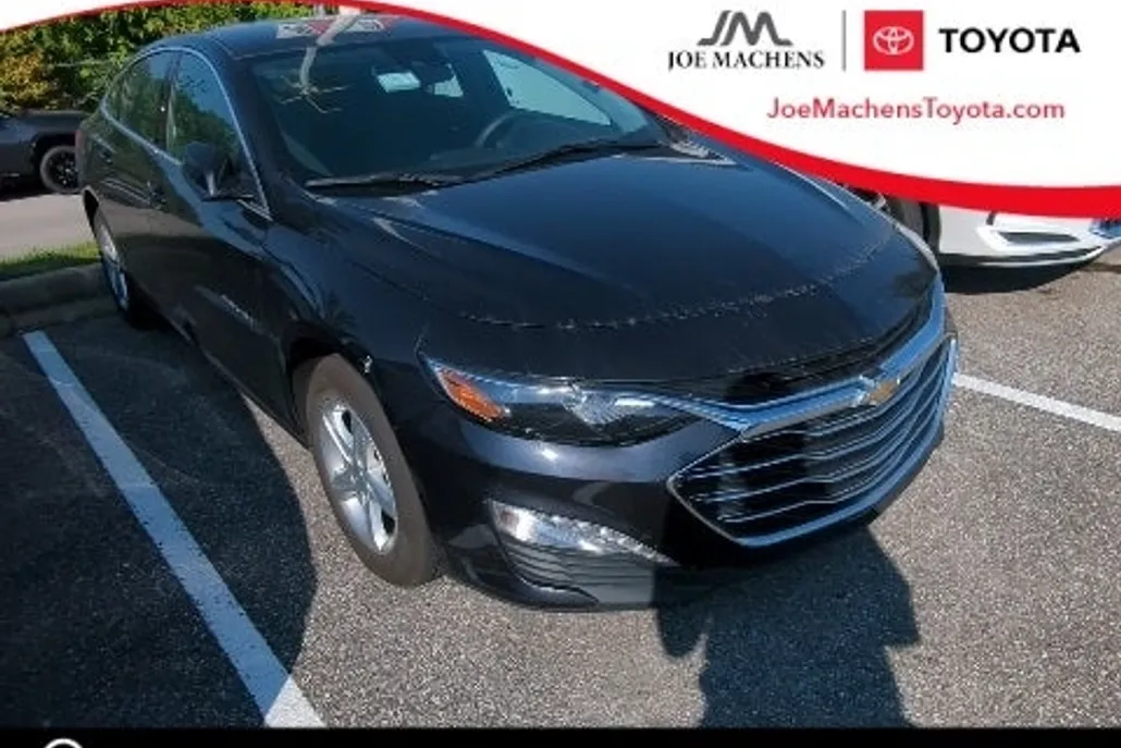2023 Chevrolet Malibu 1LT photo 1