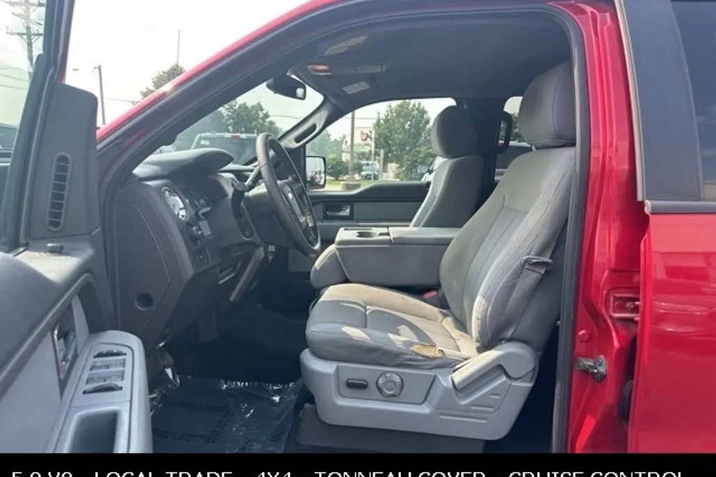 2012 Ford F-150 XLT photo 1