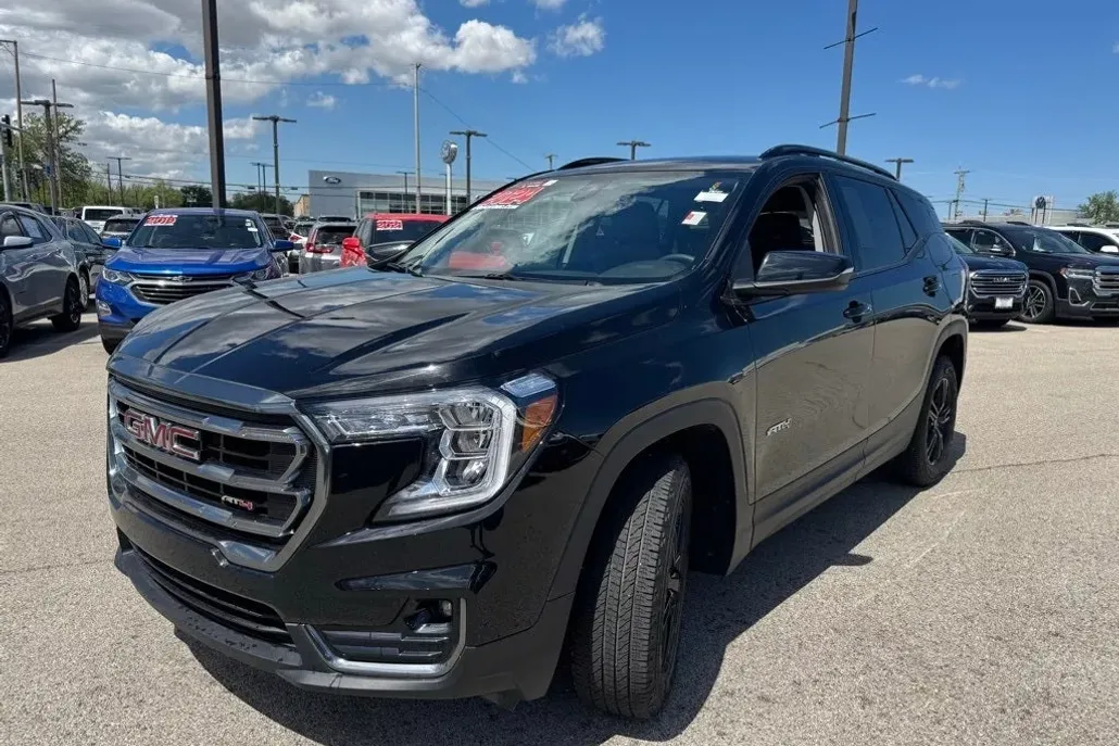2024 Gmc Terrain AT4 photo 1