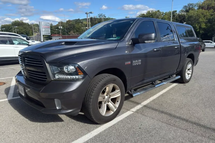 2016 Ram 1500 Sport photo 1