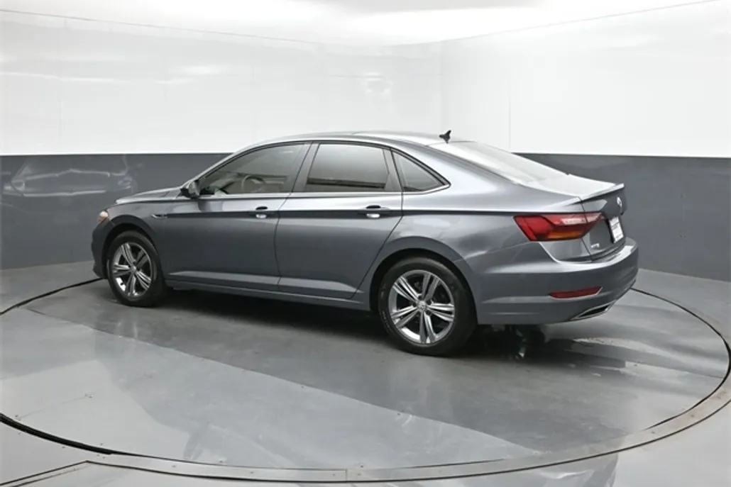 2019 Volkswagen Jetta R-Line photo 1