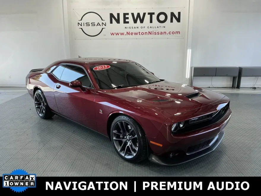 2023 Dodge Challenger R/T Scat Pack photo 1