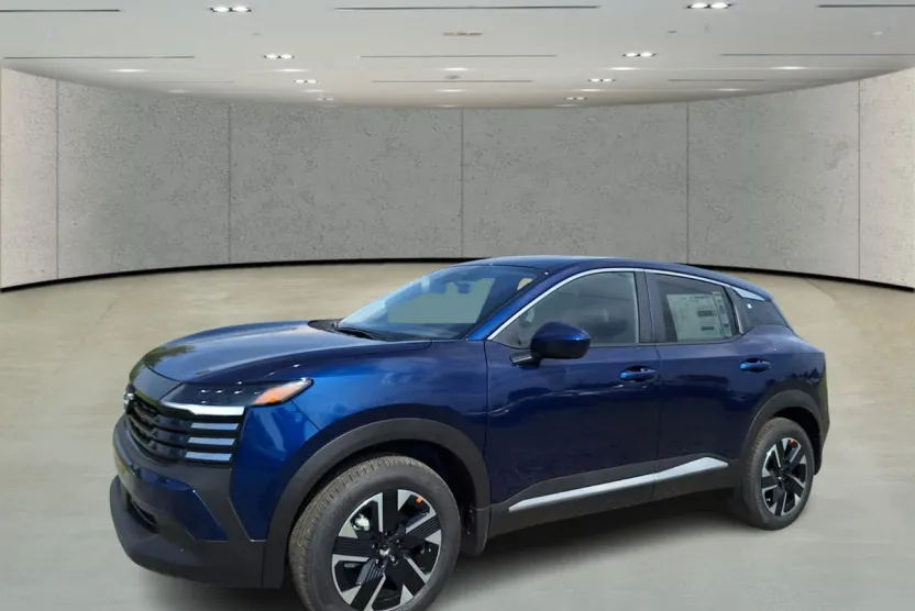 2025 Nissan Kicks SV photo 1