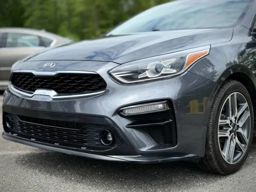2019 Kia Forte S GT-Line photo 1