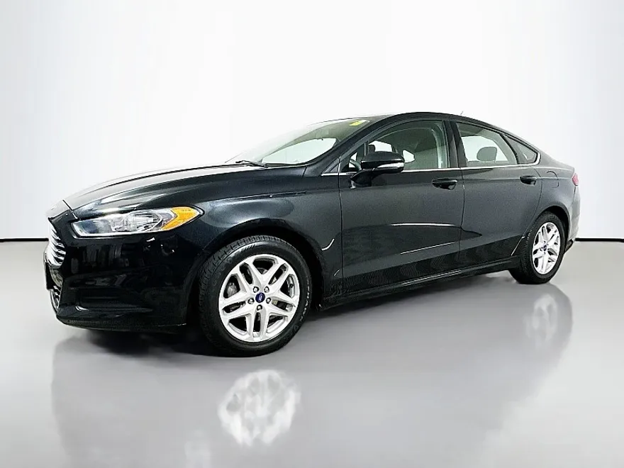 2014 Ford Fusion SE photo 1