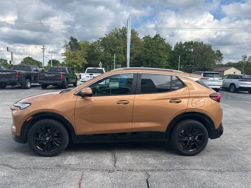 2024 Buick Encore GX Sport Touring photo 1