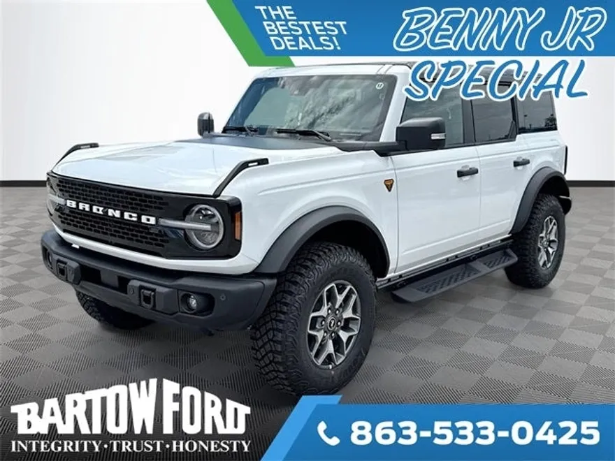 2025 Ford Bronco Badlands photo 1