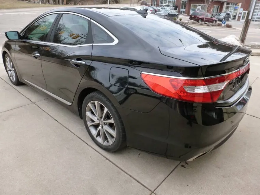 2016 Hyundai Azera Base photo 1