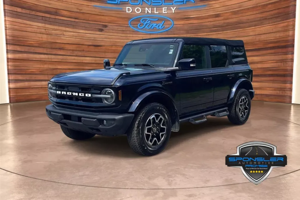 2021 Ford Bronco Outer Banks photo 1