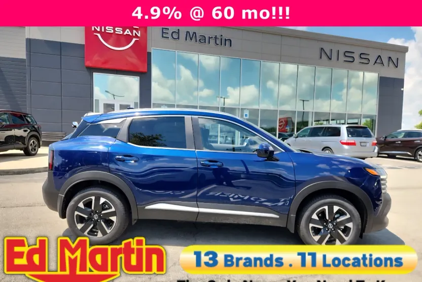 2025 Nissan Kicks SV photo 1