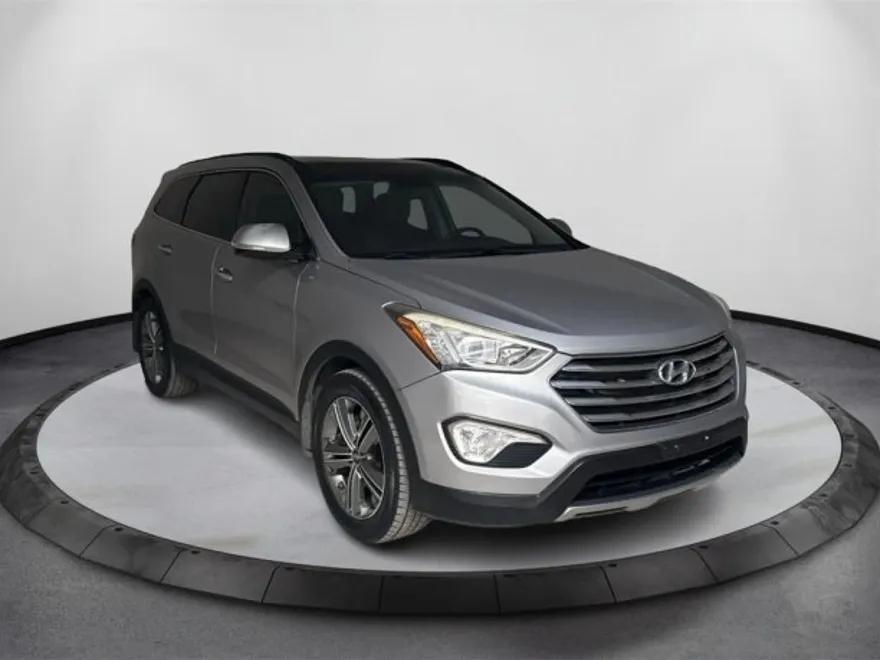 2016 Hyundai Santa Fe photo 1