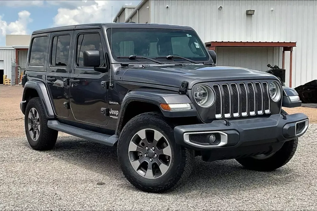 2018 Jeep Wrangler Unlimited Sahara photo 1