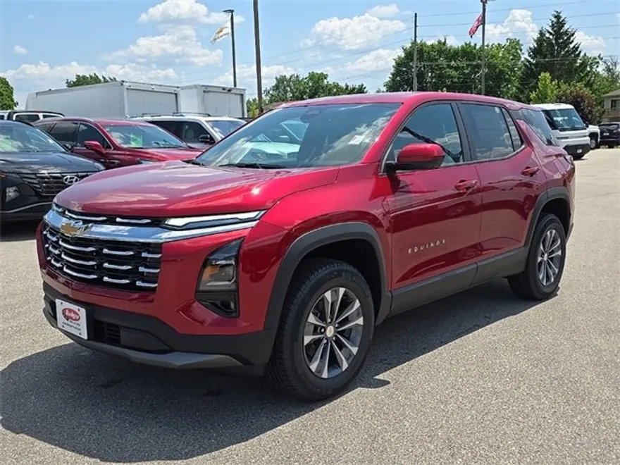 2026 Chevrolet Equinox LT photo 1