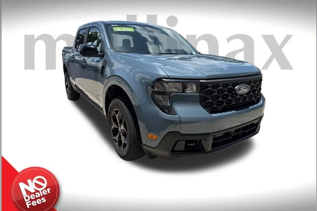 2025 Ford Maverick XLT photo 1