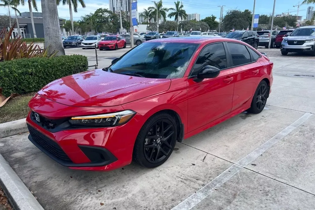 2022 Honda Civic Si photo 1