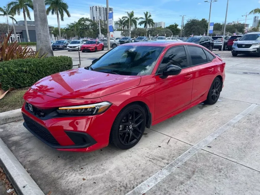 2022 Honda Civic Si photo 1