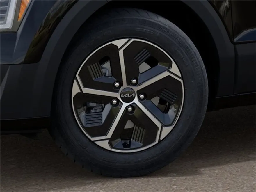 2025 Kia Niro LX photo 1