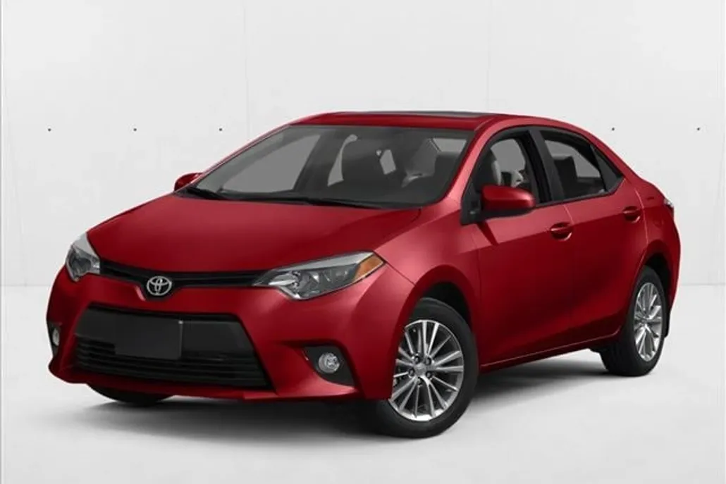 2014 Toyota Corolla LE photo 1