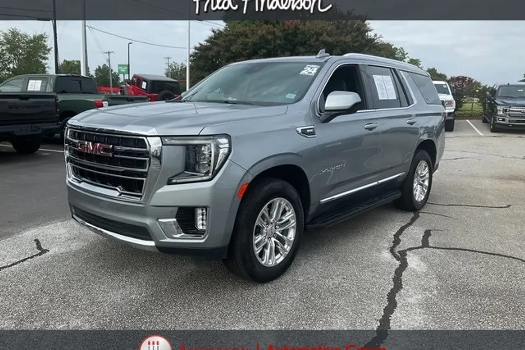 2024 Gmc Yukon SLT photo 1