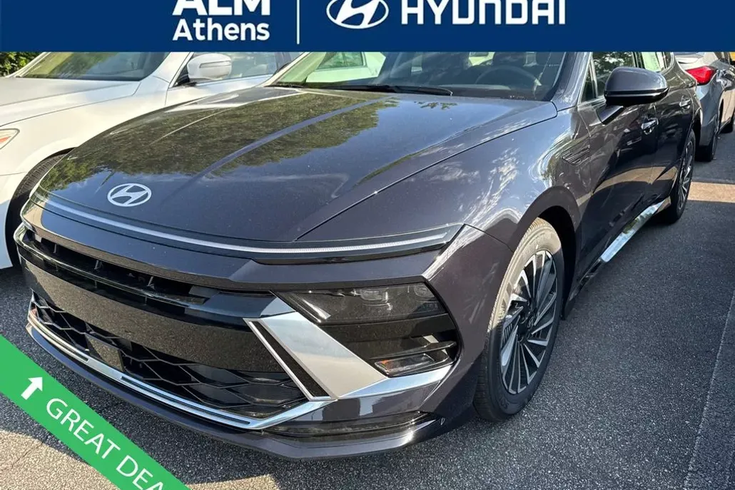 2025 Hyundai Sonata Hybrid SEL photo 1