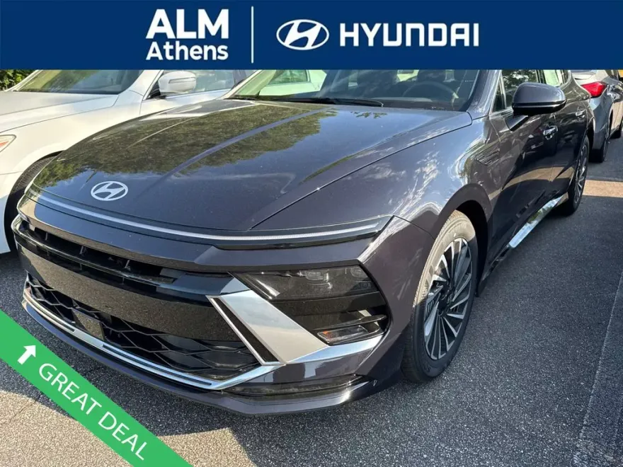 2025 Hyundai Sonata Hybrid SEL photo 1