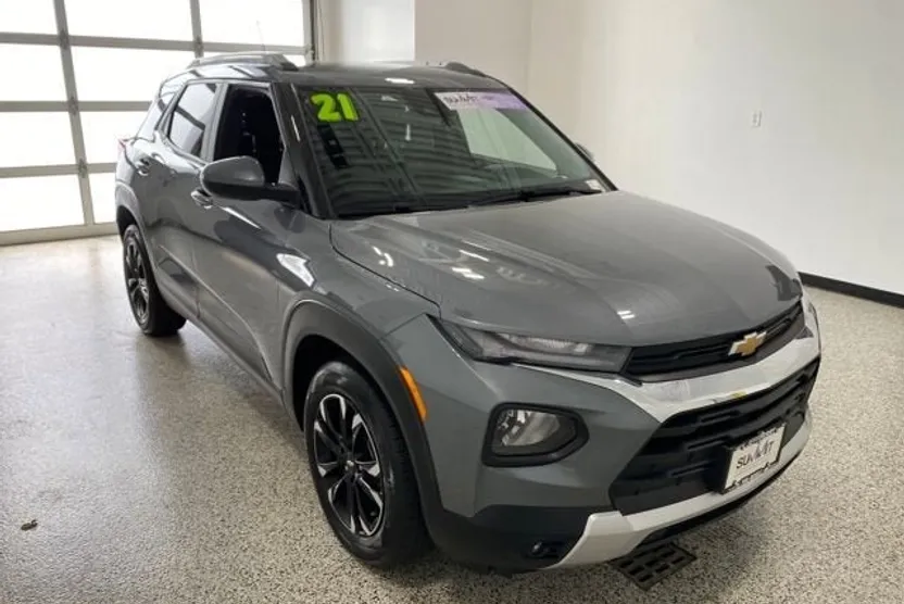 2021 Chevrolet Trailblazer LT photo 1