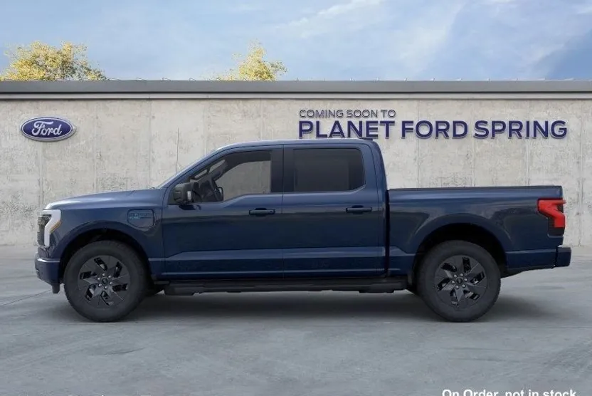 2025 Ford F-150 Lightning photo 1