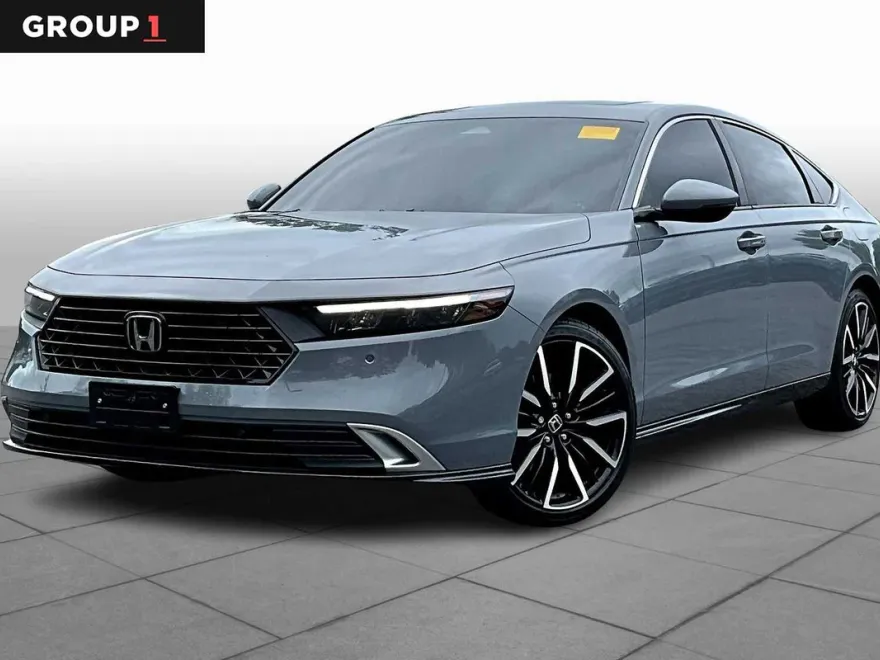 2025 Honda Accord Hybrid Touring photo 1
