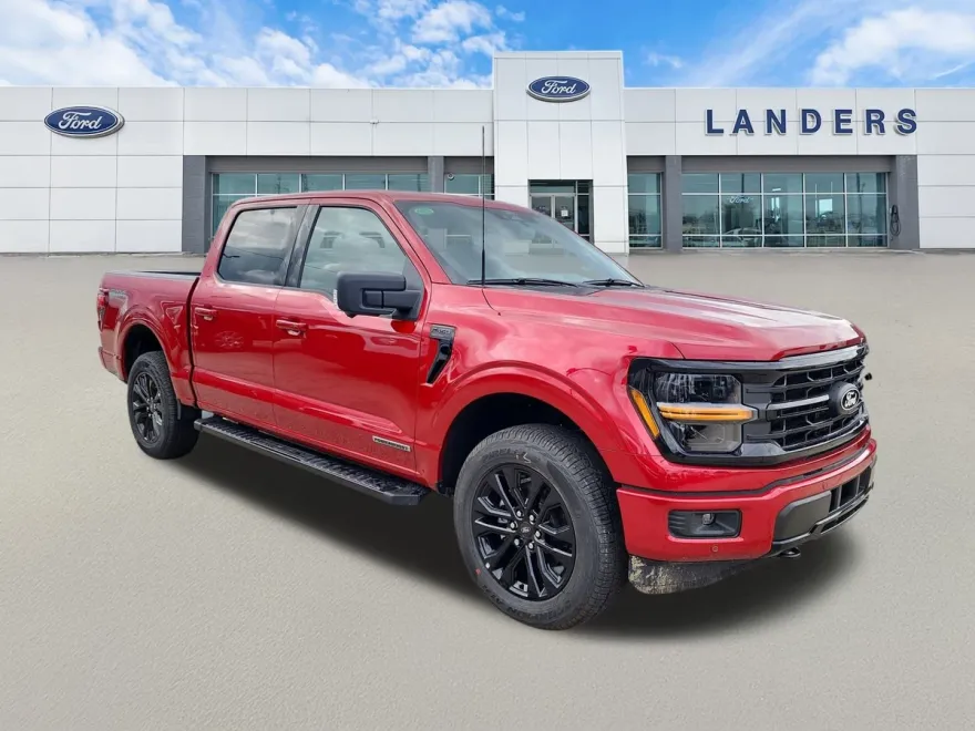 2025 Ford F-150 XLT photo 1