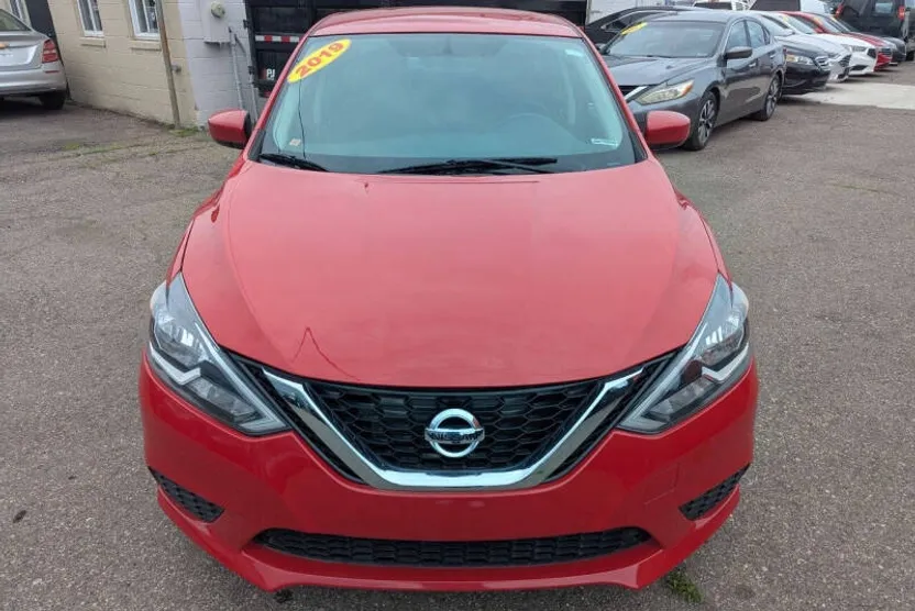 2019 Nissan Sentra SV photo 1
