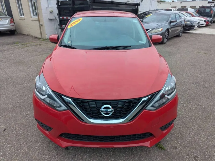 2019 Nissan Sentra SV photo 1