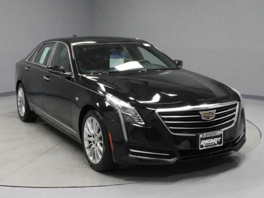 2016 Cadillac CT6 Base photo 1