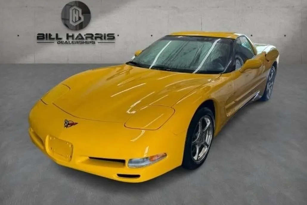 2002 Chevrolet Corvette Base photo 1