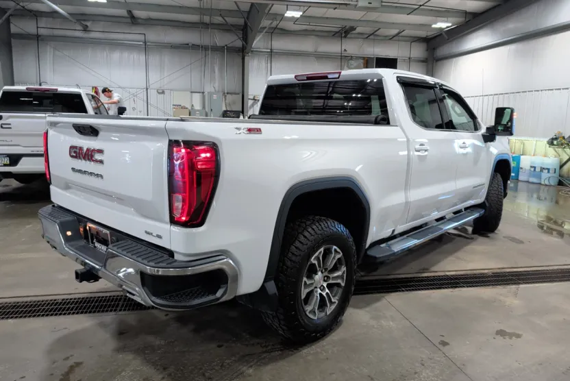 2024 Gmc Sierra 1500 SLE photo 1