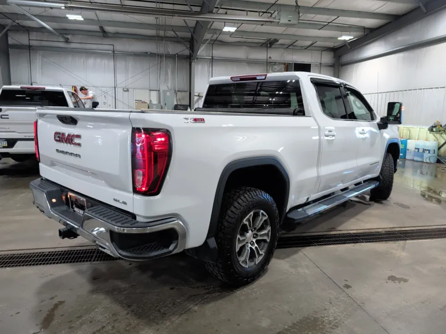 2024 Gmc Sierra 1500 SLE photo 1