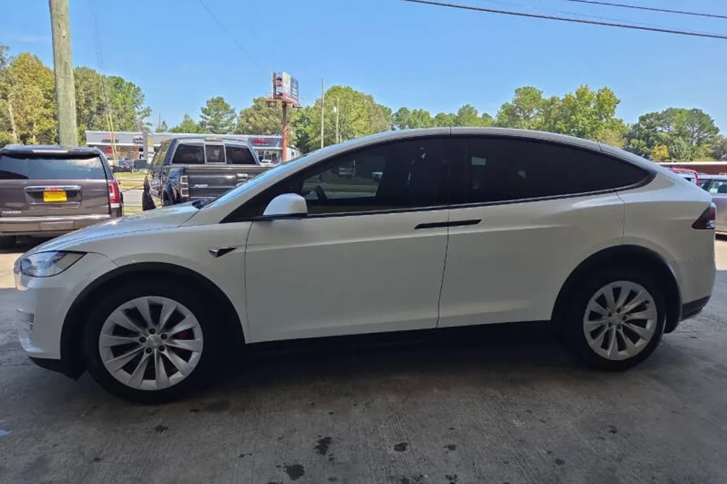 2016 Tesla Model X P100D photo 1