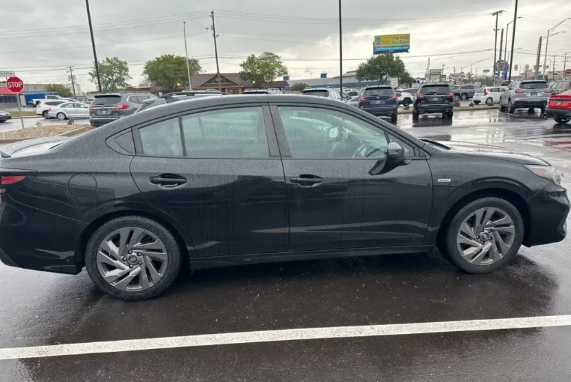 2023 Subaru Legacy Sport photo 1
