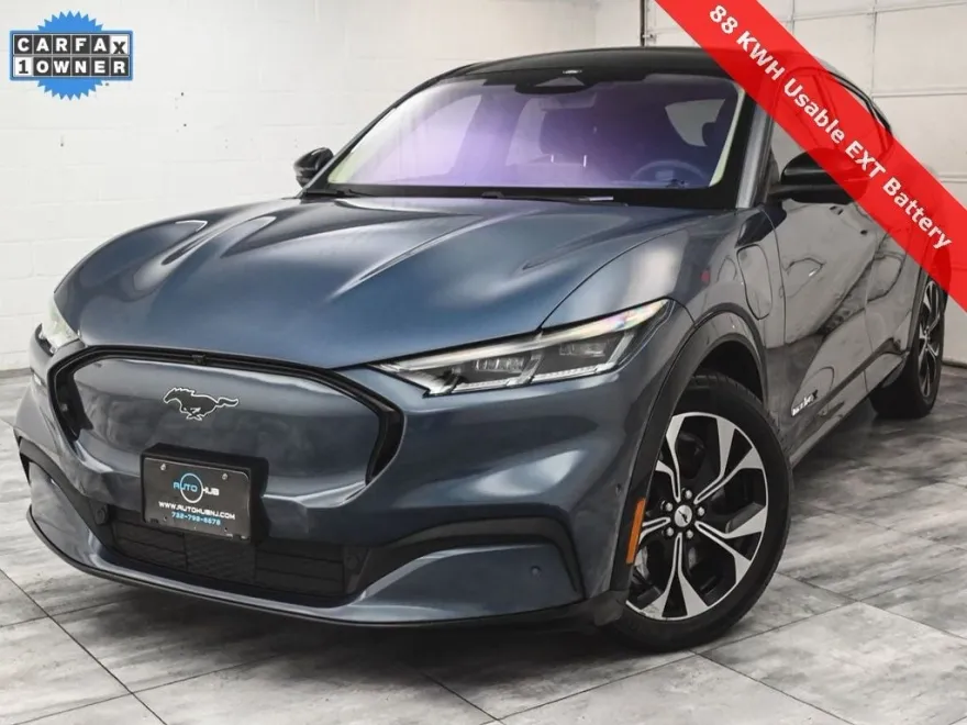 2021 Ford Mustang Mach-E Premium photo 1
