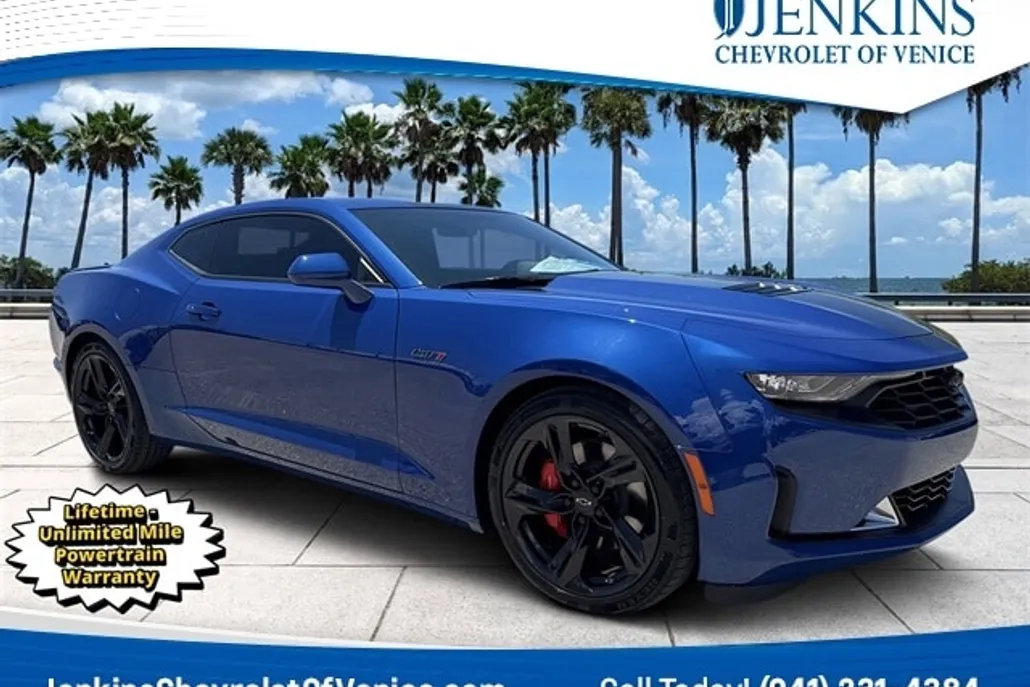 2023 Chevrolet Camaro LT1 photo 1