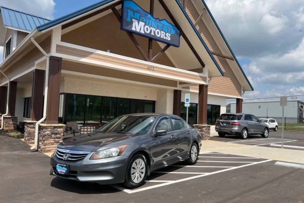 2012 Honda Accord LX photo 1