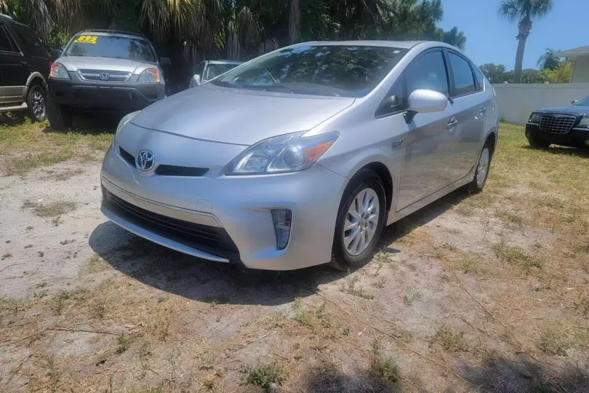 2012 Toyota Prius Plug-in Hybrid Base photo 1